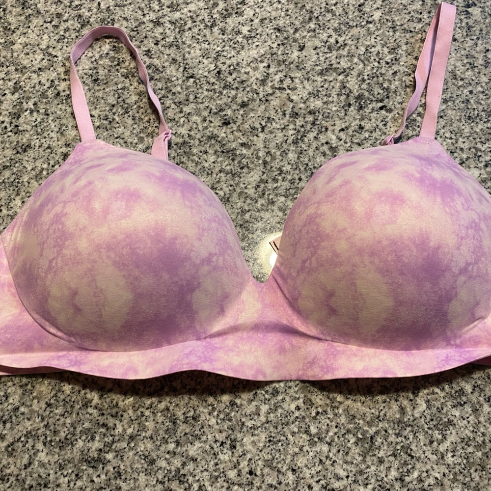 Victoria’s Secret Incredible Padded Wireless Bra